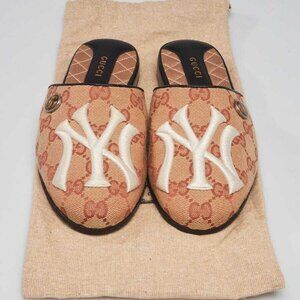 Gucci Beige/Red GG Canvas NY Yankees Mules Size 3.5/34